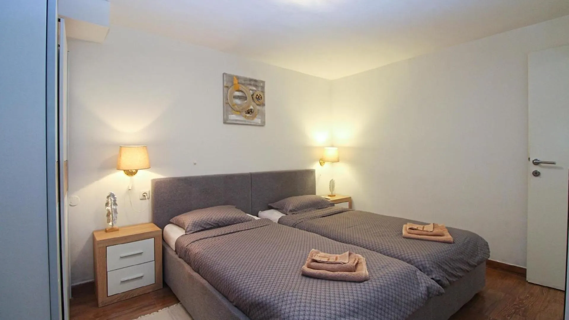 Apartment Ferienwohnung Fuer 2 Personen Ca 22 Qm In Pula, Istrien Istrische Riviera Croatia