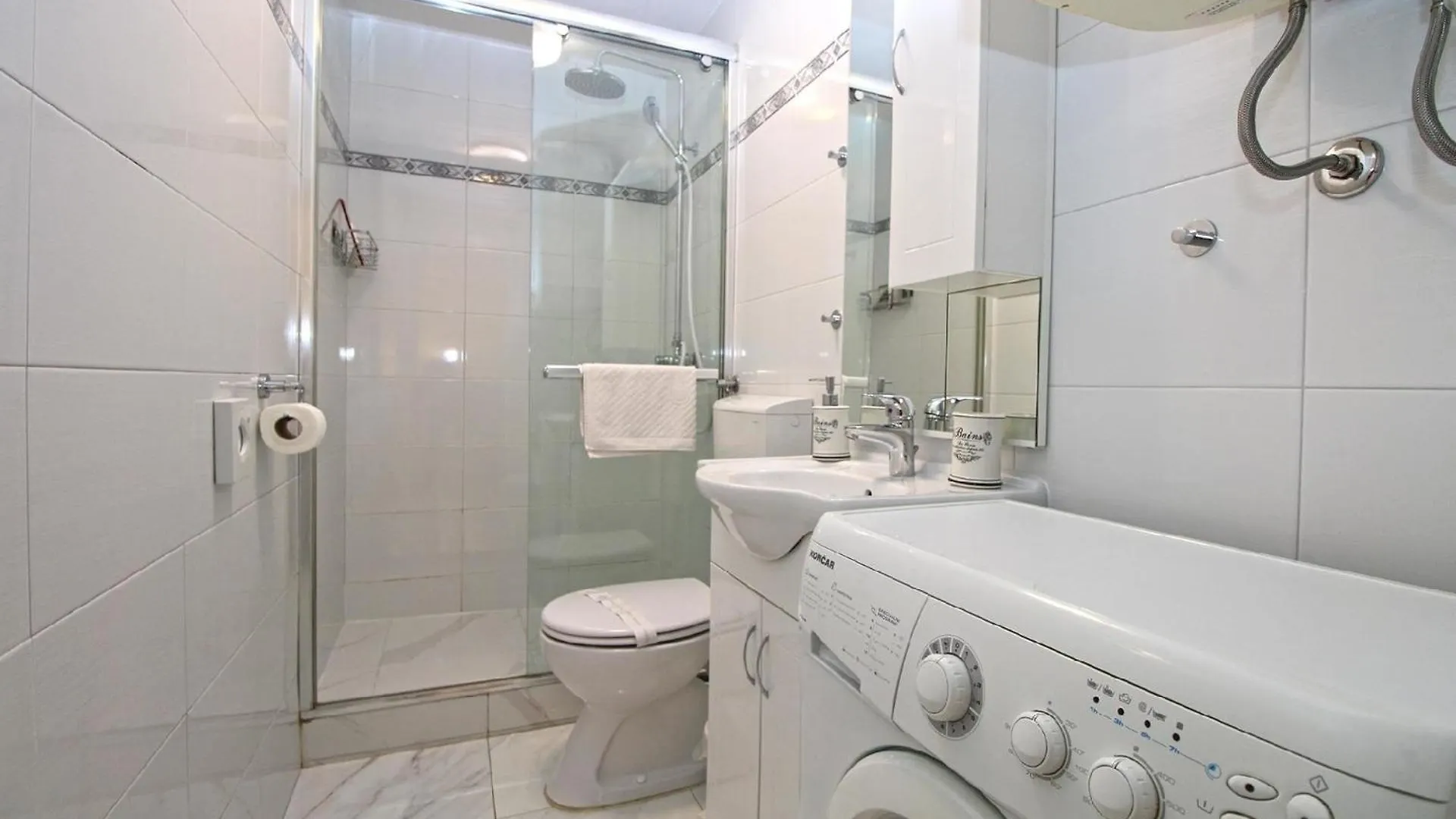 Apartment Ferienwohnung Fuer 2 Personen Ca 22 Qm In Pula, Istrien Istrische Riviera
