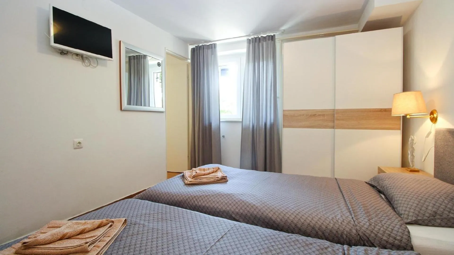 Apartment Ferienwohnung Fuer 2 Personen Ca 22 Qm In Pula, Istrien Istrische Riviera